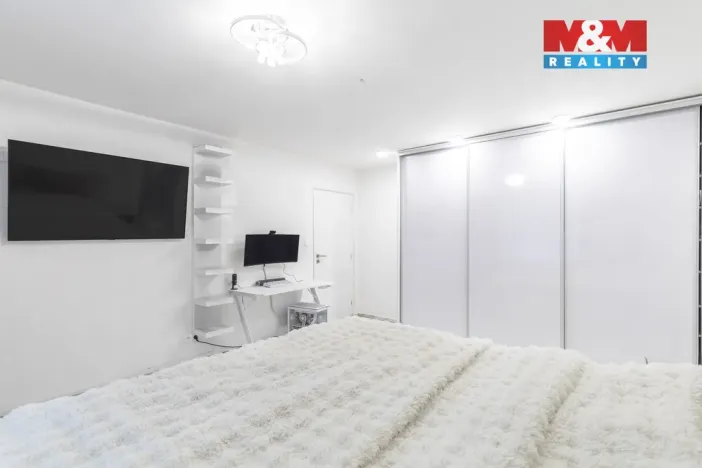 Prodej bytu 2+1, Ostrava - Výškovice, Břustkova, 62 m2