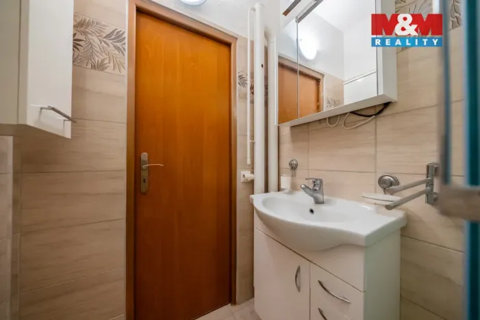 Prodej bytu 2+1, Uherčice, 62 m2