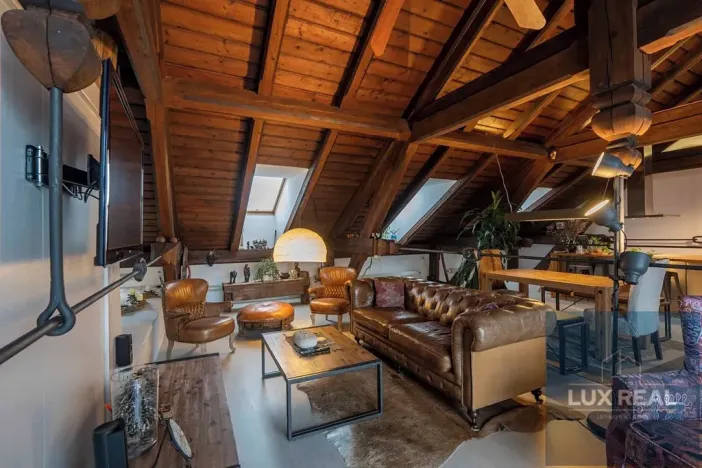 Prodej atypického bytu, Mikulov, Komenského, 164 m2