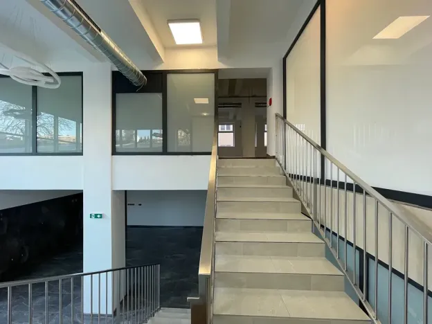 Pronájem kanceláře, Opava, Provaznická, 430 m2