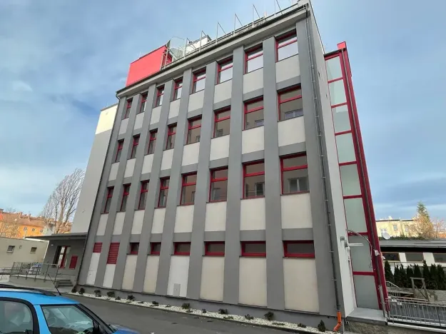 Pronájem kanceláře, Opava, Provaznická, 430 m2