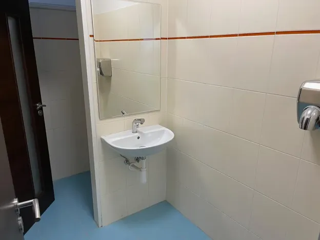 Pronájem kanceláře, Opava, Provaznická, 430 m2