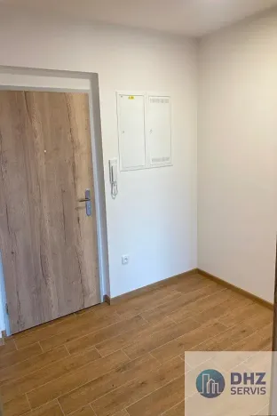 Pronájem bytu 2+kk, Choťánky, 69 m2