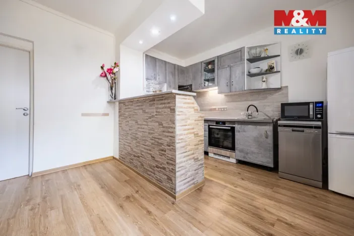 Prodej rodinného domu, Vodochody, U Studánky, 135 m2