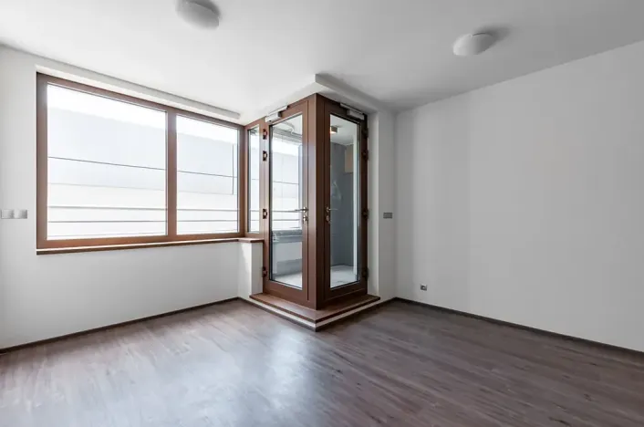 Pronájem bytu 1+kk, Praha - Vysočany, Sokolovská, 28 m2