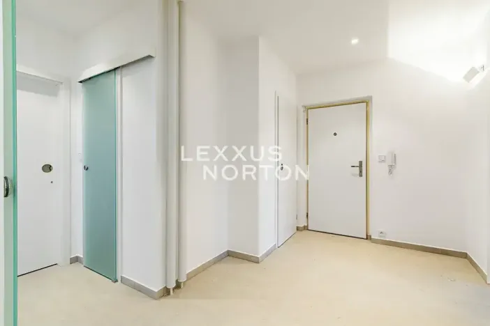 Pronájem bytu 3+kk, Praha - Břevnov, Na Petřinách, 71 m2