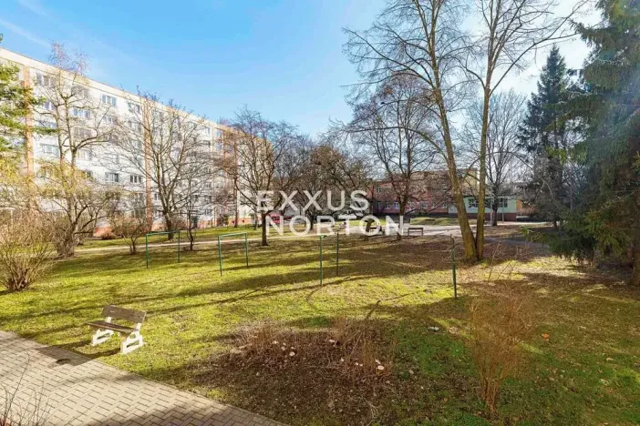 Pronájem bytu 3+kk, Praha - Břevnov, Na Petřinách, 71 m2