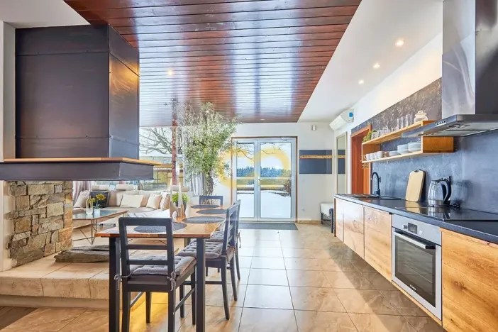 Prodej apartmánu, Černá v Pošumaví, 202 m2