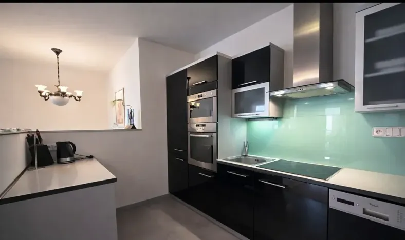 Pronájem bytu 3+kk, Praha - Žižkov, Pod Parukářkou, 75 m2