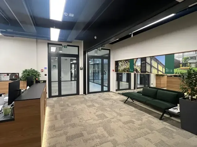 Pronájem kanceláře, Praha - Holešovice, Dělnická, 1280 m2