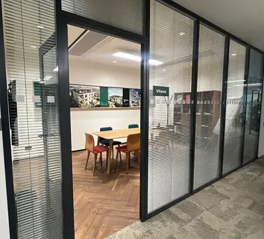 Pronájem kanceláře, Praha - Holešovice, Dělnická, 840 m2