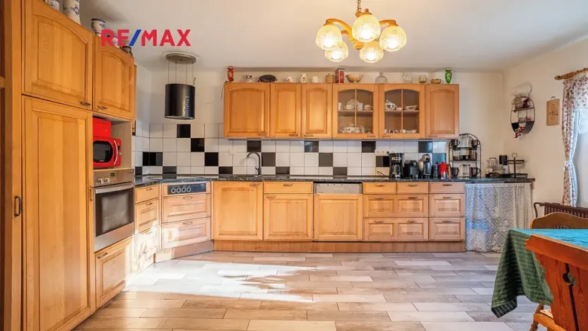 Prodej rodinného domu, Rybniště, 215 m2