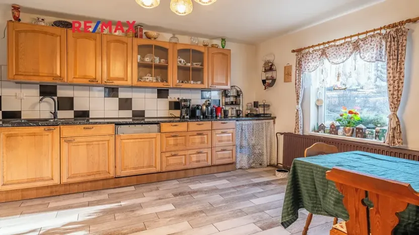 Prodej rodinného domu, Rybniště, 215 m2