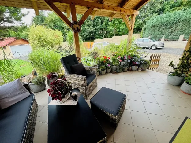 Prodej rodinného domu, Prackovice nad Labem, 190 m2