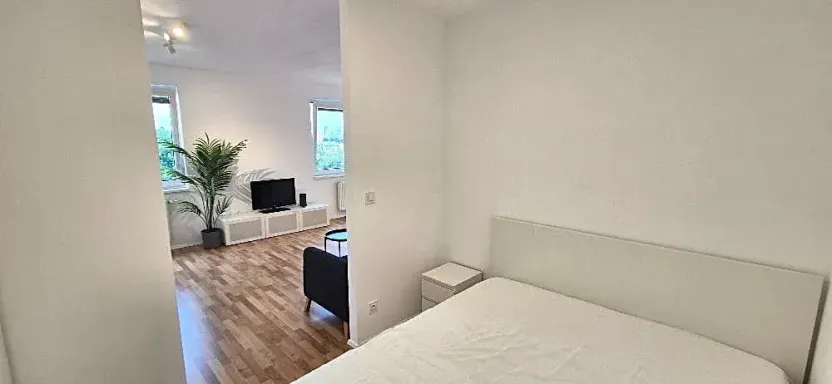 Pronájem bytu 2+kk, Praha - Strašnice, Zvěřinova, 46 m2