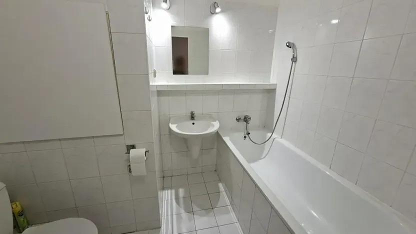 Pronájem bytu 2+kk, Praha - Střížkov, Roudnická, 56 m2