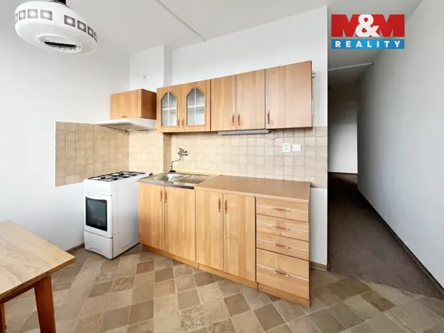 Pronájem bytu 2+1, Děčín - Děčín III-Staré Město, Oblouková, 74 m2