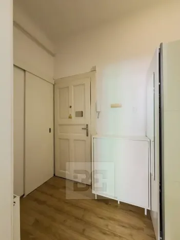 Pronájem bytu 2+kk, Praha - Nusle, Horní, 48 m2