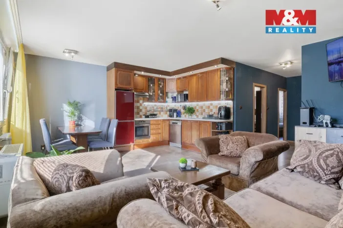 Prodej bytu 3+kk, Průhonice, Na Sídlišti III, 67 m2