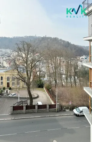 Pronájem bytu 2+kk, Karlovy Vary, Na Vyhlídce, 52 m2