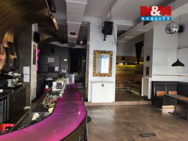 Pronájem restaurace, Ostrava - Moravská Ostrava, Nádražní, 242 m2