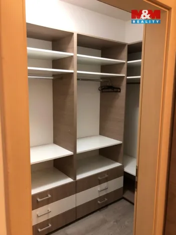 Prodej bytu 2+kk, Ostrava, Jantarová, 56 m2