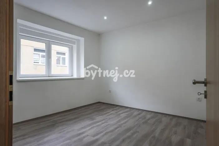 Pronájem bytu 2+kk, Louny, Jablonského, 45 m2