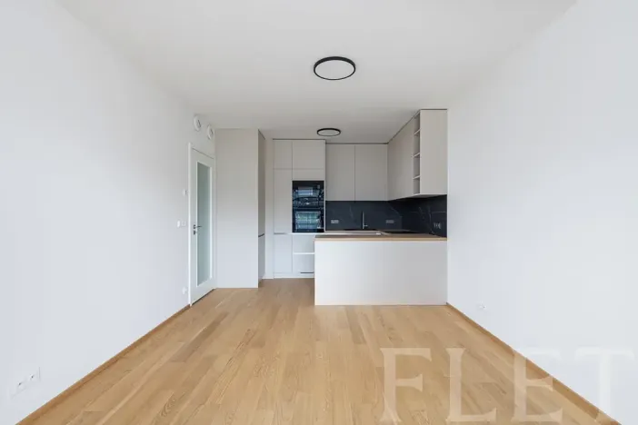 Pronájem bytu 2+kk, Praha - Smíchov, Luciana Blagy, 55 m2