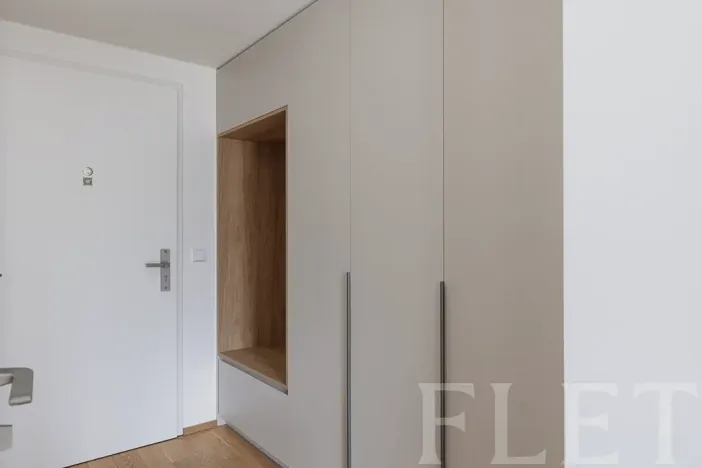 Pronájem bytu 2+kk, Praha - Smíchov, Luciana Blagy, 55 m2