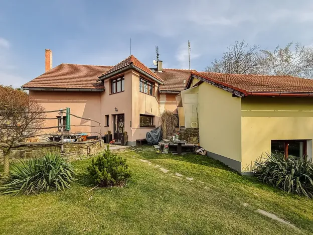 Prodej rodinného domu, Červené Pečky, Dobešovice, 354 m2