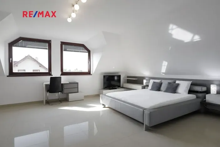 Prodej rodinného domu, Říčany, Tulipánová, 260 m2