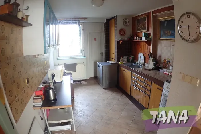 Prodej rodinného domu, Semčice, 300 m2