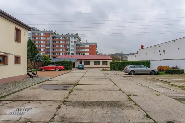 Pronájem kanceláře, Praha - Hloubětín, Nademlejnská, 29 m2