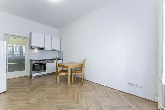 Pronájem bytu 1+kk, Praha - Vinohrady, V Horní Stromce, 22 m2