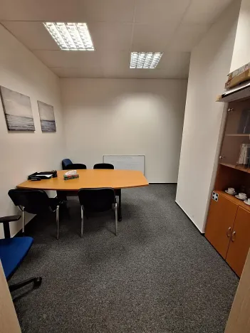 Pronájem kanceláře, Brno, Jana Babáka, 51 m2