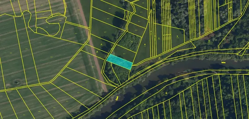 Dražba pole, Klokočí, 1391 m2