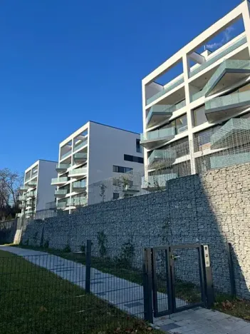 Pronájem bytu 2+kk, Praha - Smíchov, Podbělohorská, 57 m2