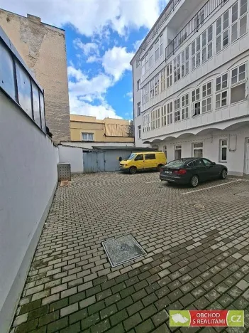 Prodej komerční, Praha, Turnovská, 113 m2