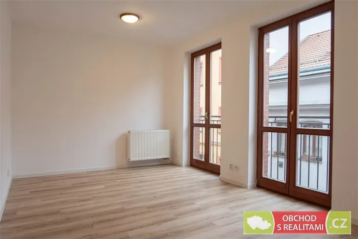 Pronájem bytu 1+kk, Praha, Kozácká, 30 m2