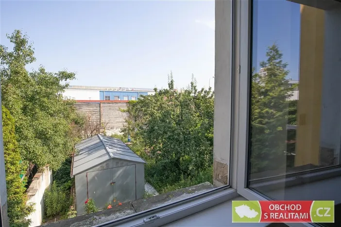 Prodej komerční, Praha, U plynárny, 300 m2