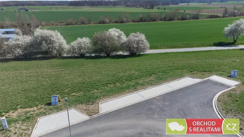 Prodej pozemku, Stolany, 1366 m2