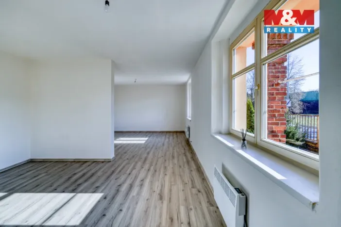 Prodej bytu 1+kk, Karlovy Vary - Bohatice, Dalovická, 34 m2