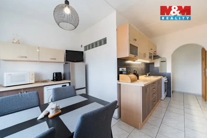 Prodej bytu 2+1, Cheb, Šeříková, 56 m2