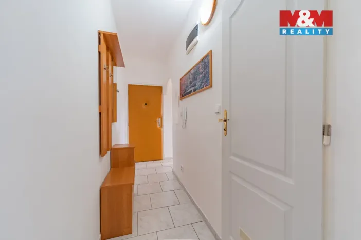 Prodej bytu 2+1, Cheb, Šeříková, 56 m2