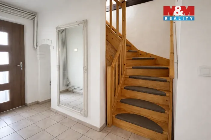 Prodej rodinného domu, Postoloprty - Levonice, 190 m2