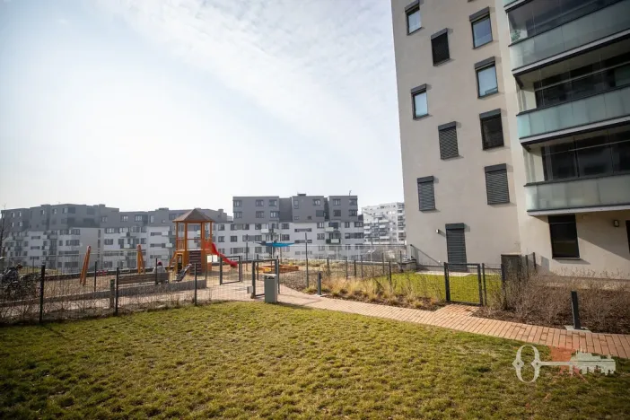 Prodej bytu 3+kk, Praha - Hloubětín, Laponská, 66 m2