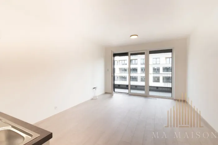Pronájem bytu 1+kk, Praha - Hloubětín, Poděbradská, 32 m2
