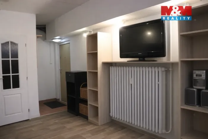 Pronájem bytu 1+kk, Karlovy Vary - Rybáře, Vodárenská, 24 m2
