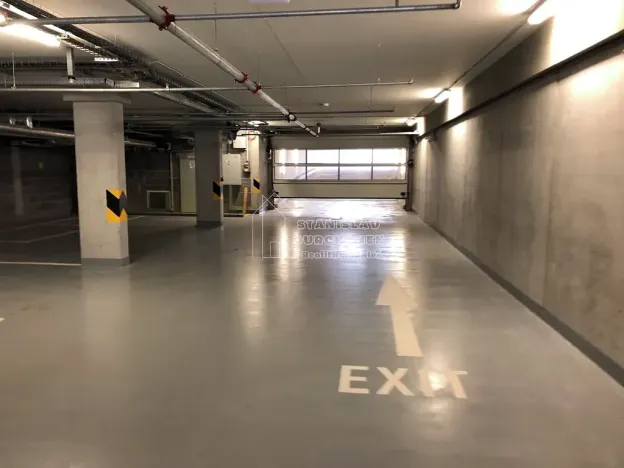 Pronájem garážového stání, Praha - Střížkov, Střížkovská, 17 m2