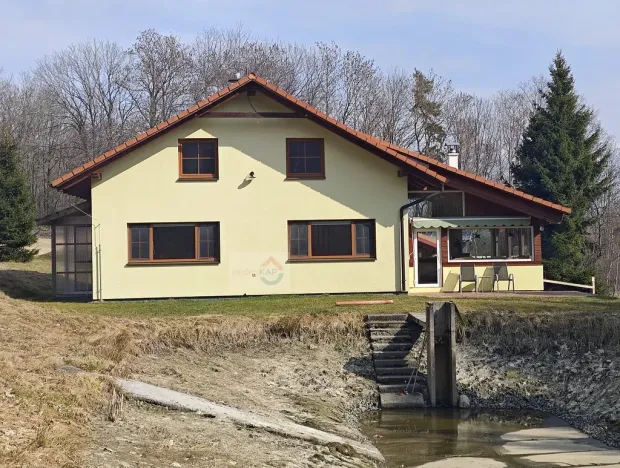 Prodej rodinného domu, Bujanov, 250 m2